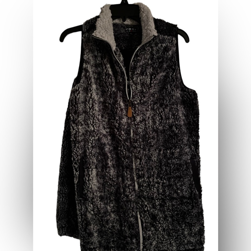 NWT Poof!  New York Women’s Sherpa Vest